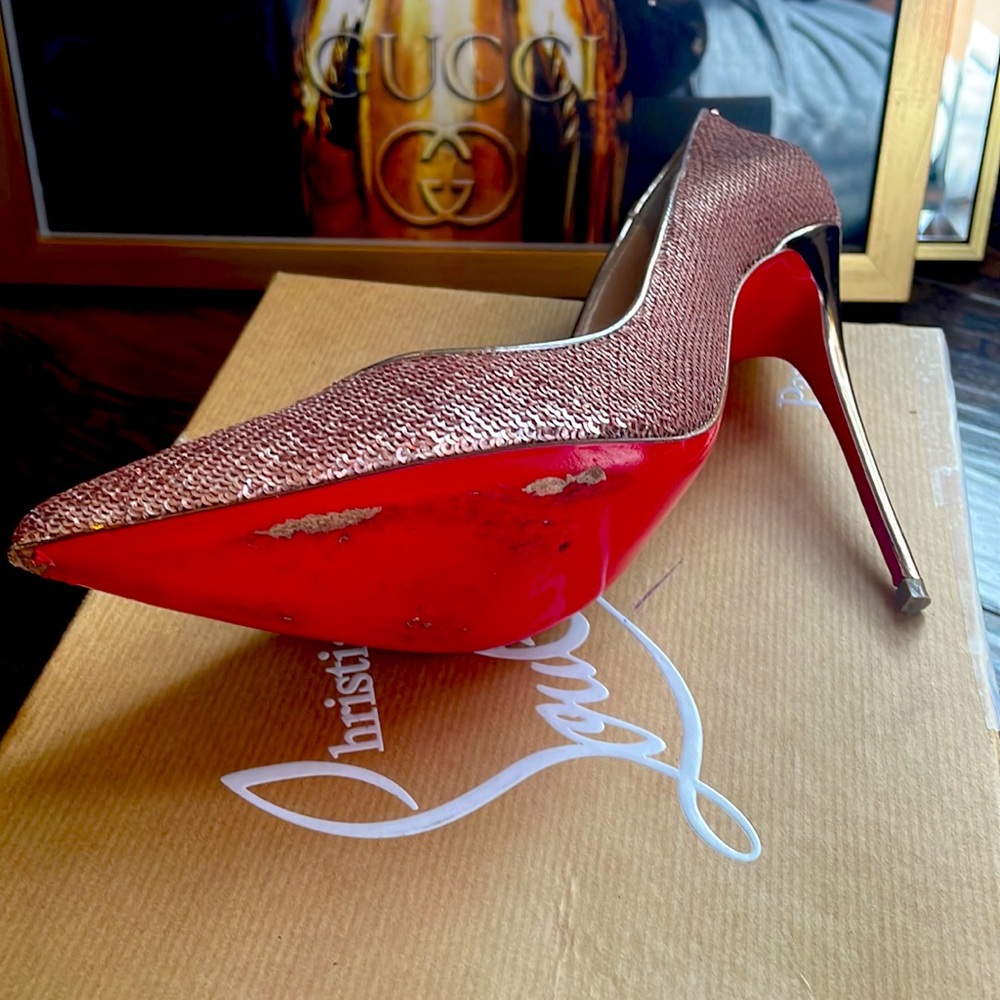 Louboutin - Picture 2 of 4